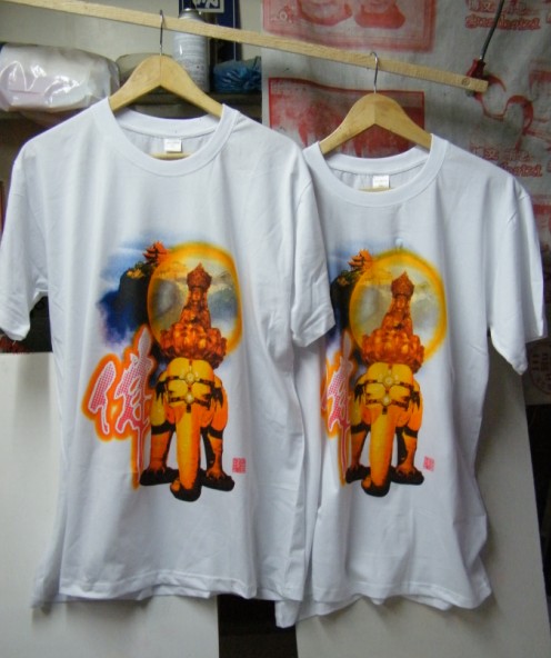 T�����������