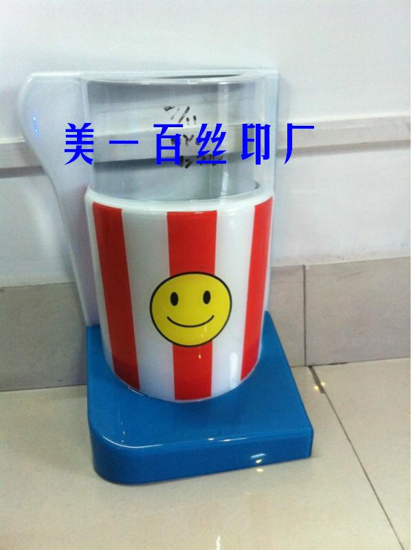 Ʒ