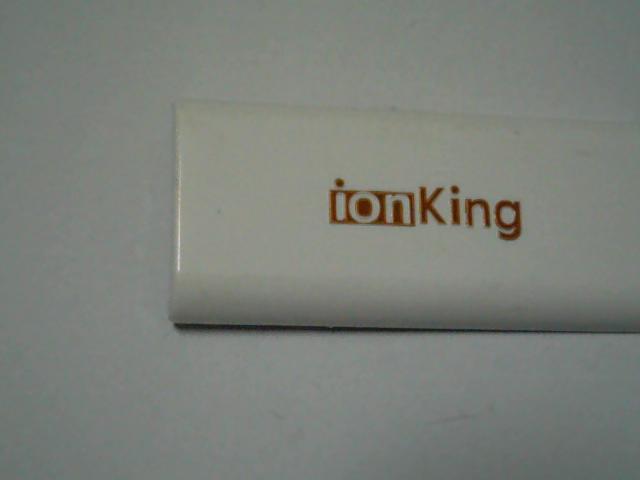 鼠标、U盘、耳机、GPS、移动电源等各种产品丝印喷油加工。 鼠标、U盘、耳机、GPS、移动电源等各种产品丝印喷油加工。